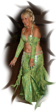 Photo of Sandra Thompson Performing
