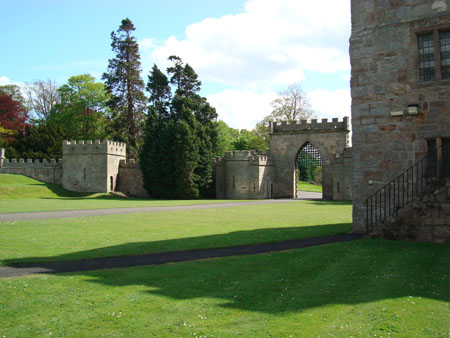 Ford Castle May 2009-05
